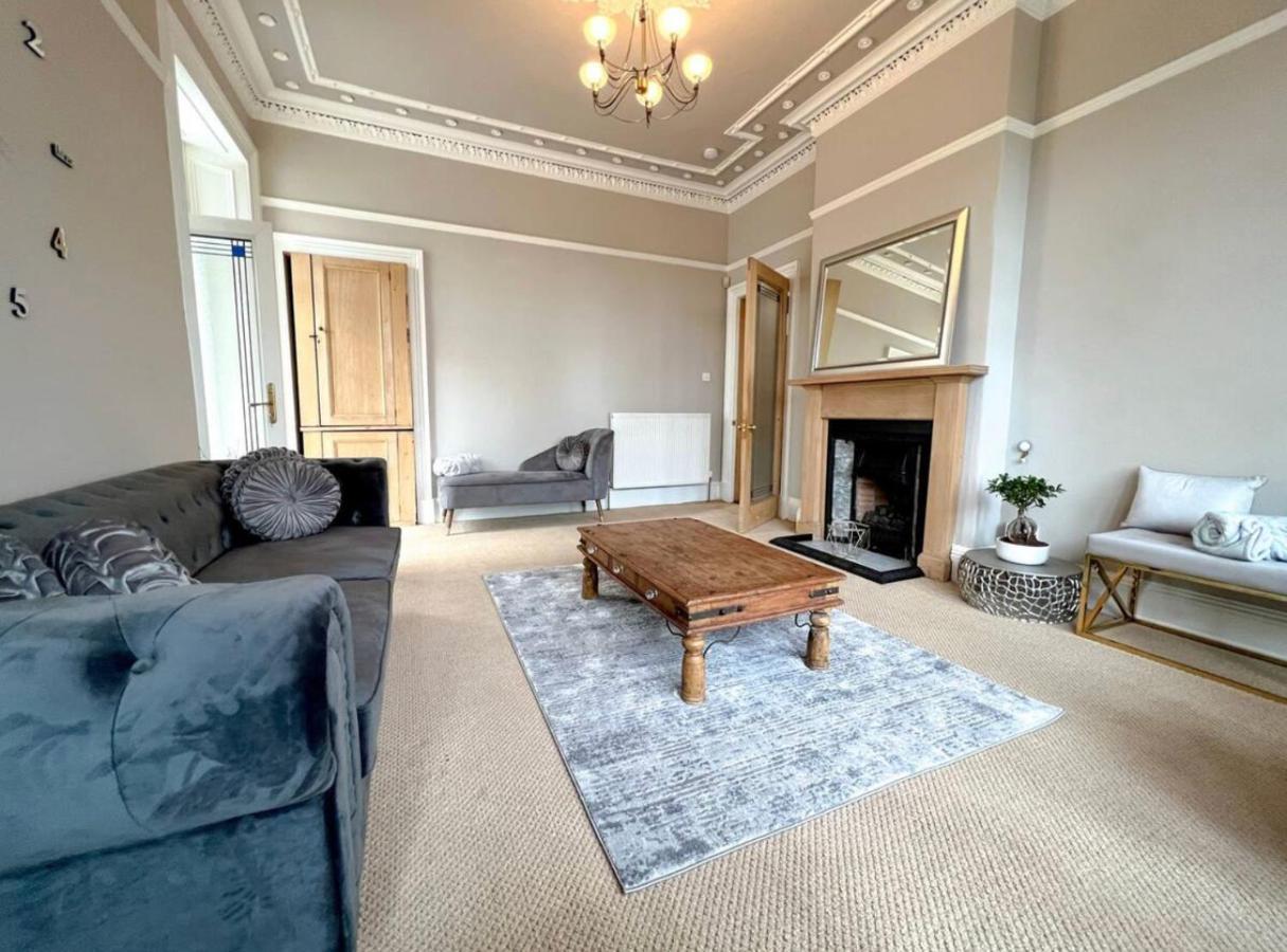 Carlibar Villa Barrhead Экстерьер фото