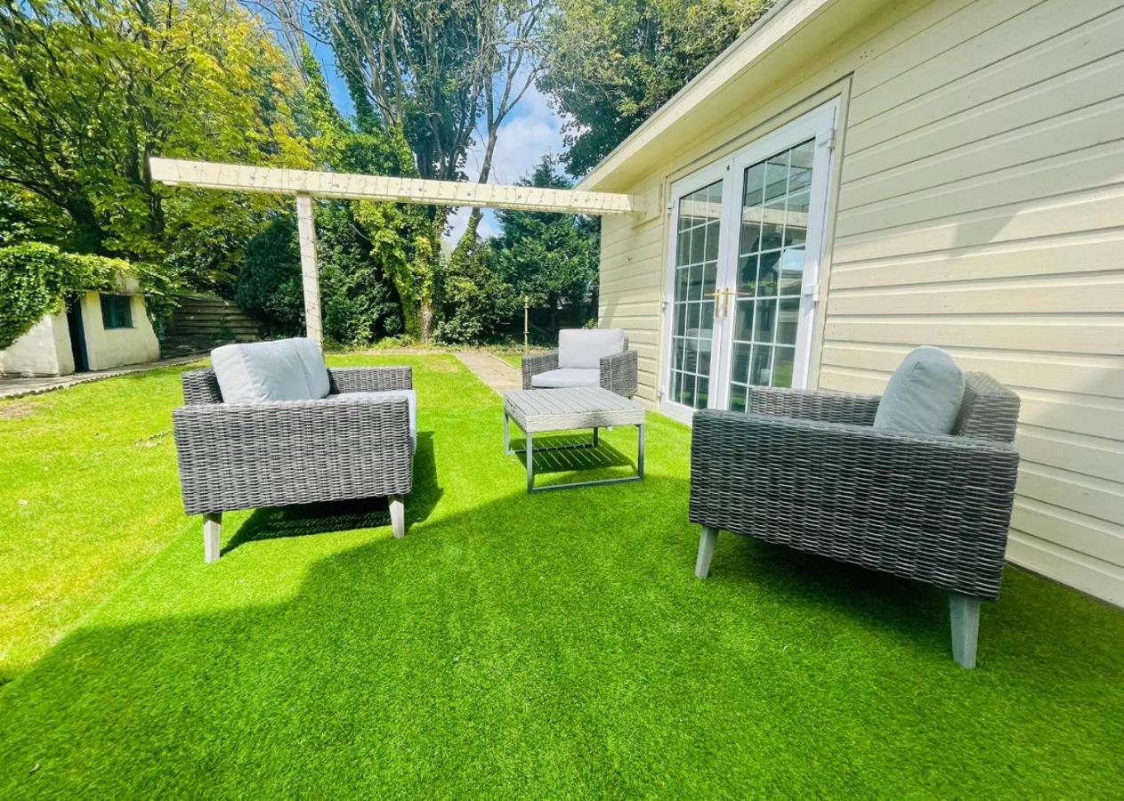 Carlibar Villa Barrhead Экстерьер фото