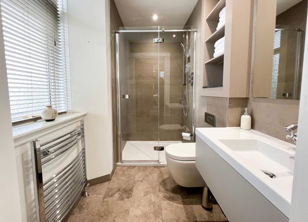 Carlibar Villa Barrhead Экстерьер фото