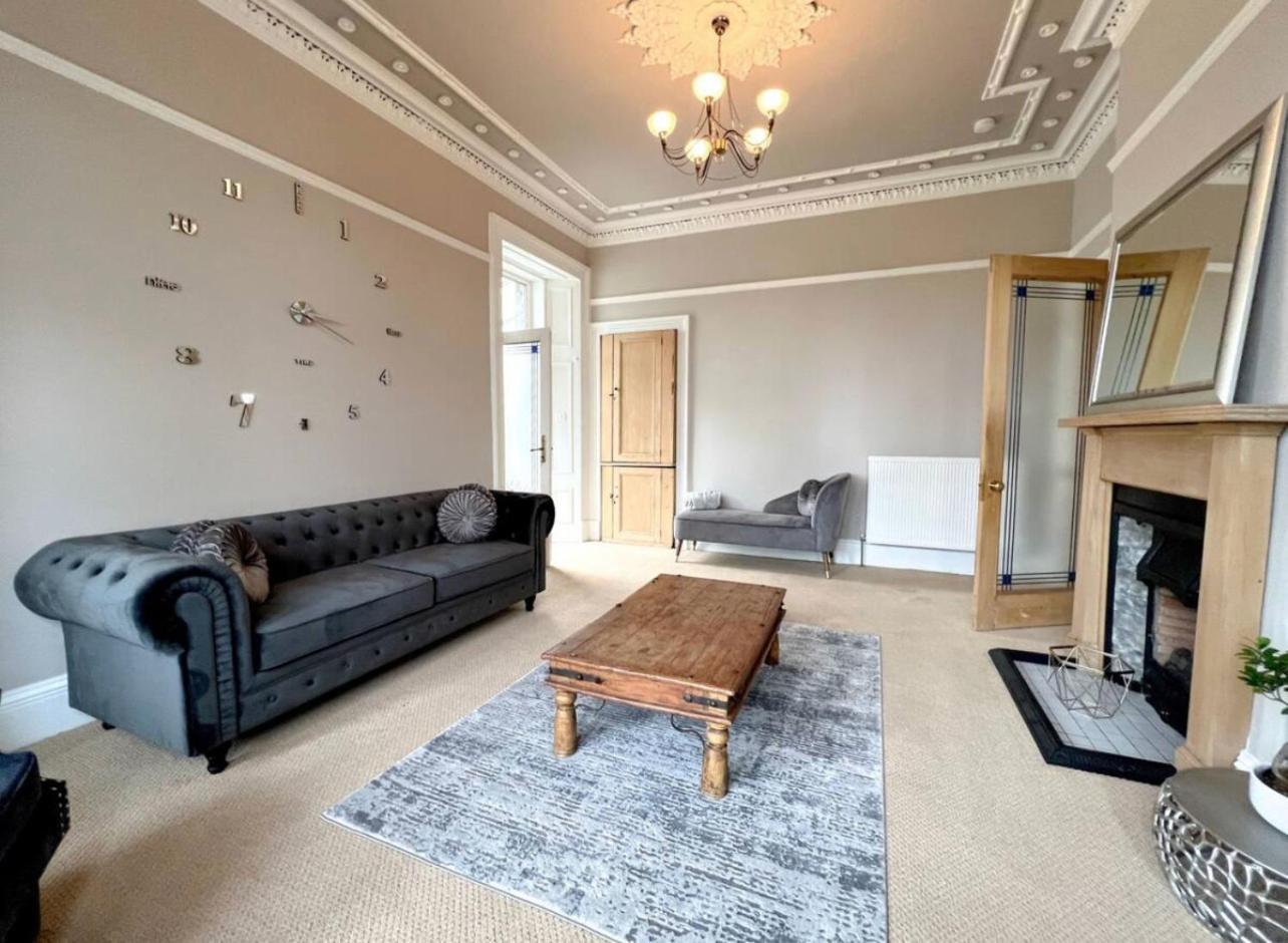 Carlibar Villa Barrhead Экстерьер фото